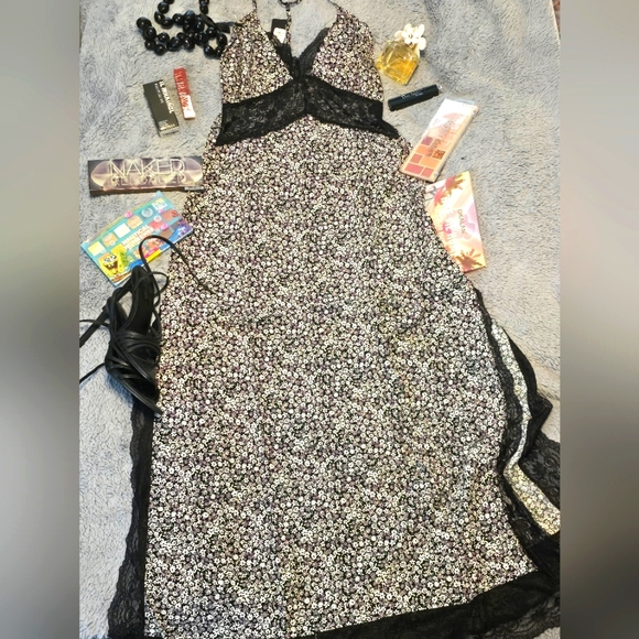 Beautiful dress for sunny and hot days 🫠 - Picture 5 of 6